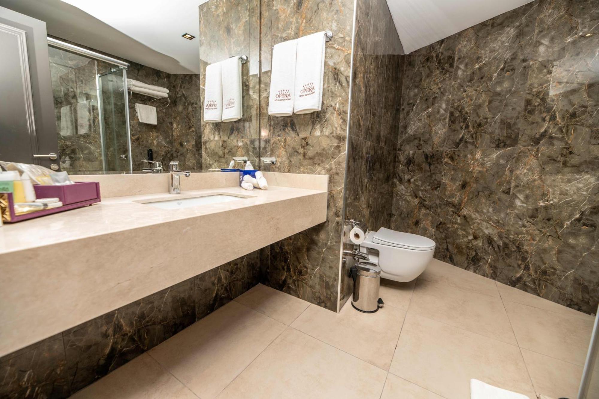 Grand Opera Hotel & Casino & Spa Kyrenia  Bagian luar foto