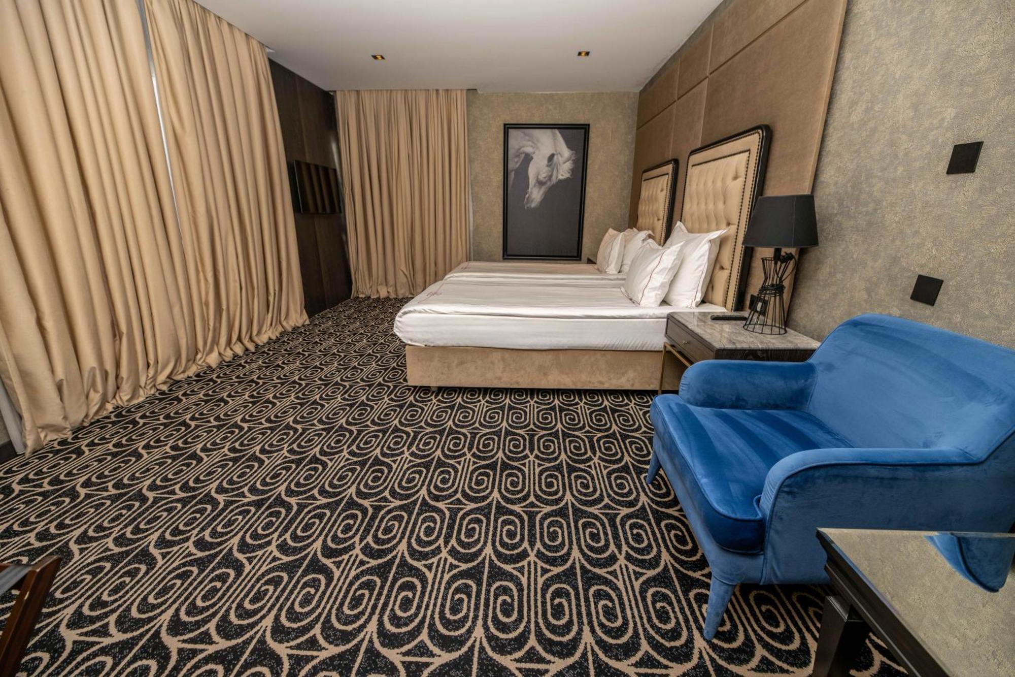 Grand Opera Hotel & Casino & Spa Kyrenia  Bagian luar foto